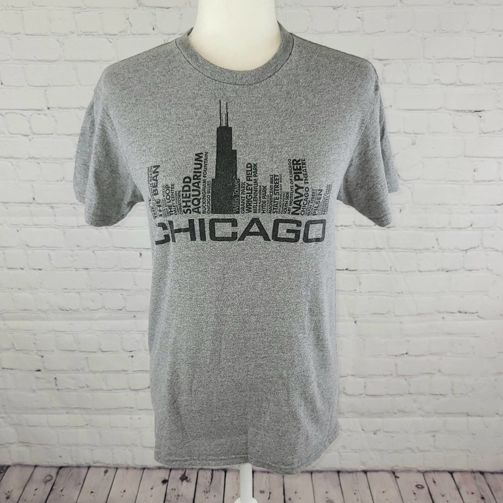 Perrin Gray/Black Chicago Landmarks Size Small T-shirt